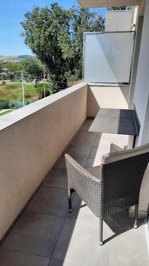 New Grey Residence Apartament Targu Mures Ngoại thất bức ảnh